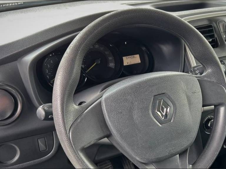 RENAULT - SANDERO - 2016/2017 - Branca - R$ 41.900,00