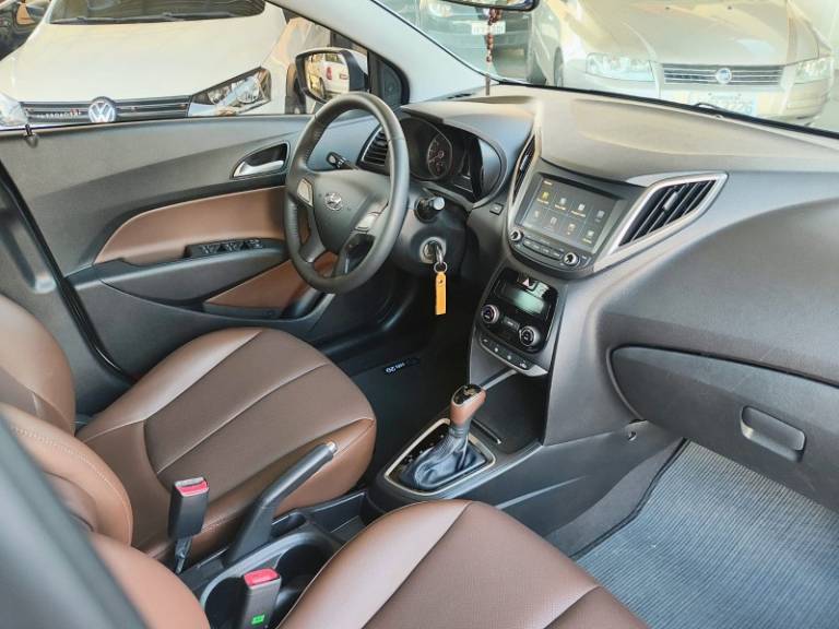 HYUNDAI - HB20 - 2019/2019 - Branca - R$ 74.990,00