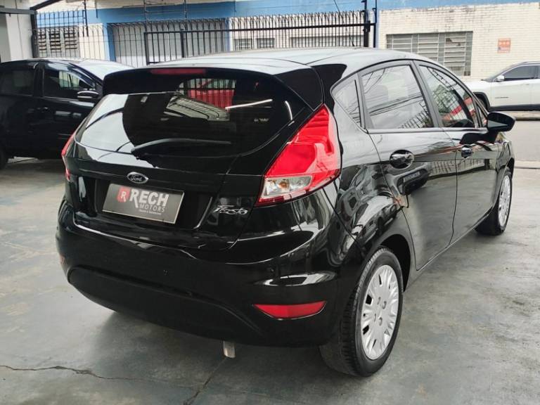 FORD - FIESTA - 2014/2014 - Preta - R$ 42.800,00