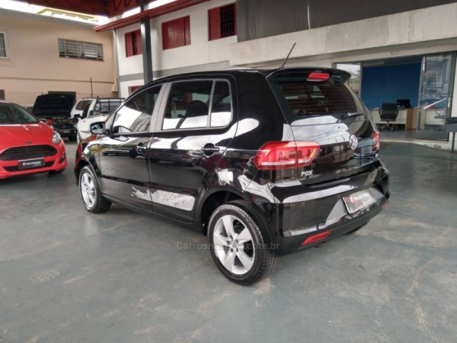 VOLKSWAGEN - FOX - 2016/2016 - Preta - R$ 51.500,00