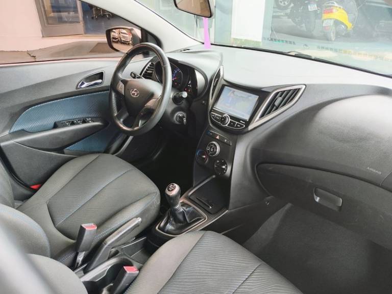 HYUNDAI - HB20X - 2015/2015 - Prata - R$ 53.800,00