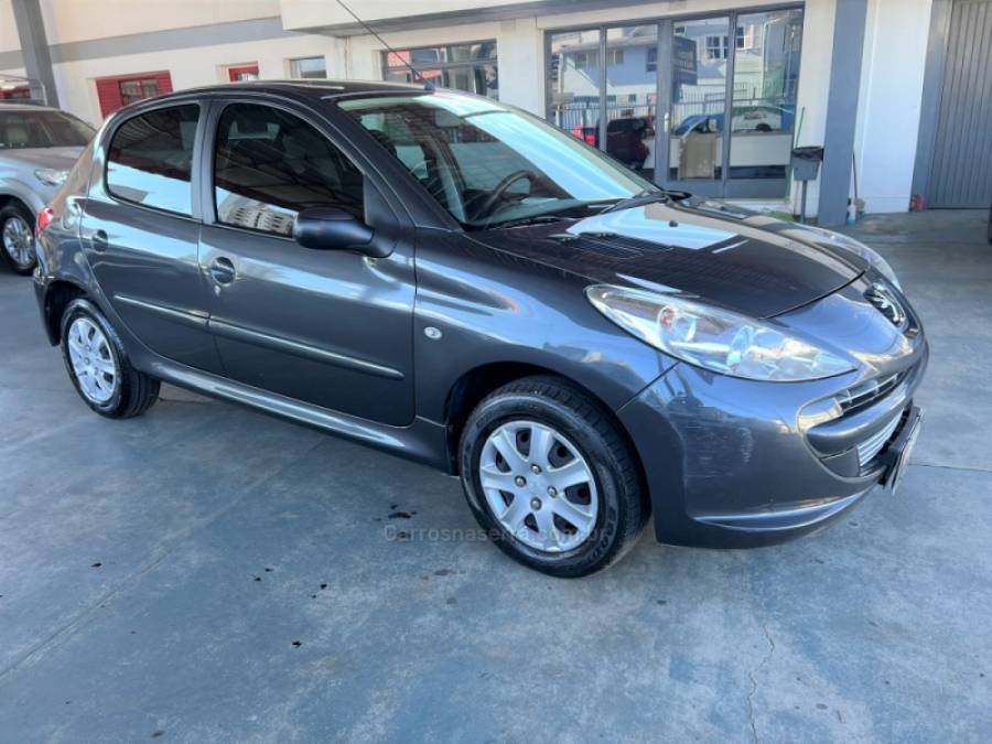 PEUGEOT - 207 - 2011/2012 - Cinza - R$ 26.900,00