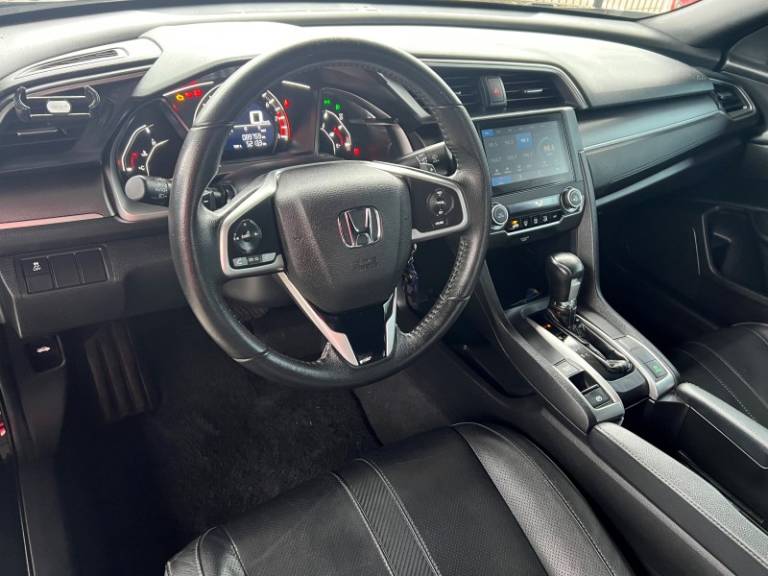 HONDA - CIVIC - 2019/2019 - Preta - R$ 105.000,00