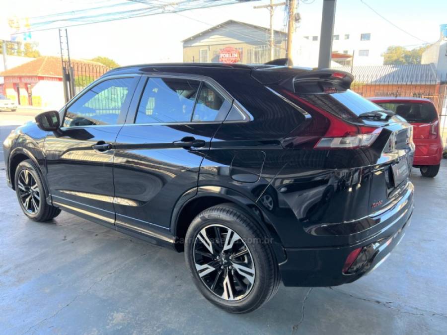 MITSUBISHI - ECLIPSE CROSS - 2023/2024 - Preta - R$ 189.990,00