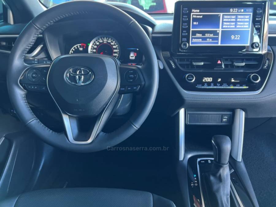 TOYOTA - COROLLA - 2021/2022 - Branca - R$ 142.000,00