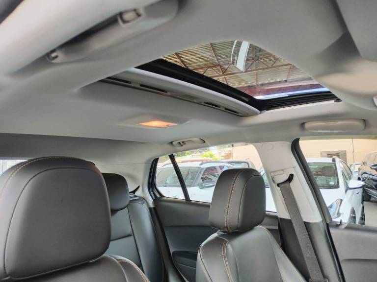 CHEVROLET - TRACKER - 2019/2019 - Preta - R$ 89.990,00