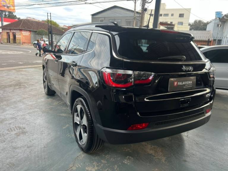 JEEP - COMPASS - 2017/2018 - Preta - R$ 86.900,00