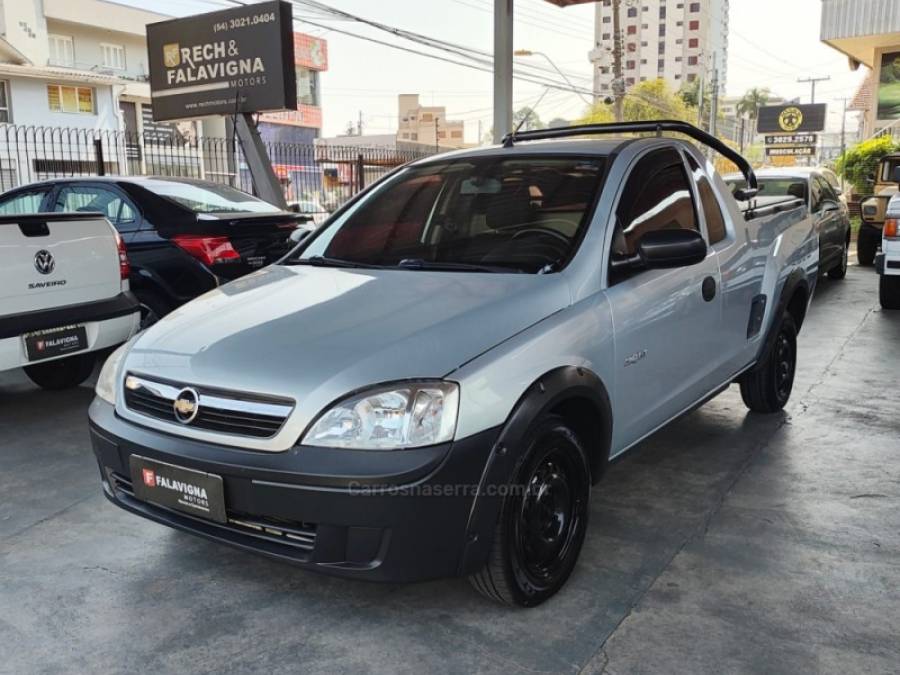 CHEVROLET - MONTANA - 2010/2010 - Prata - R$ 36.500,00