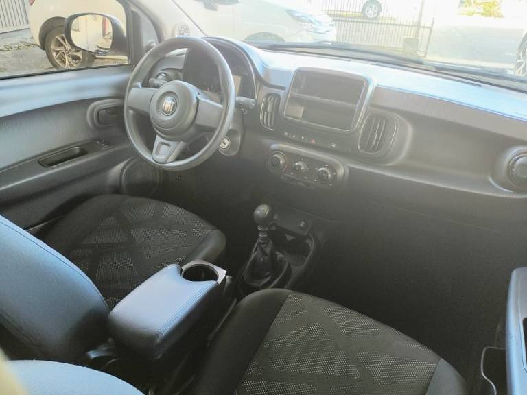 FIAT - MOBI - 2022/2023 - Branca - R$ 51.500,00
