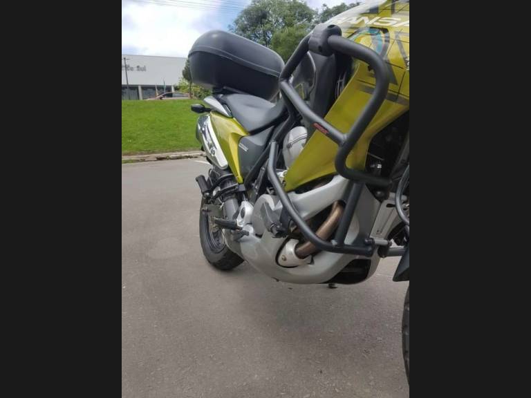 HONDA - XL 700V - 2012/2012 - Verde - R$ 32.800,00