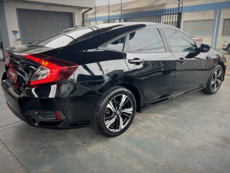 HONDA - CIVIC - 2019/2019 - Preta - R$ 105.000,00
