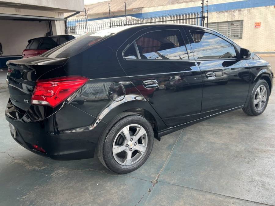 CHEVROLET - PRISMA - 2018/2018 - Preta - R$ 65.800,00