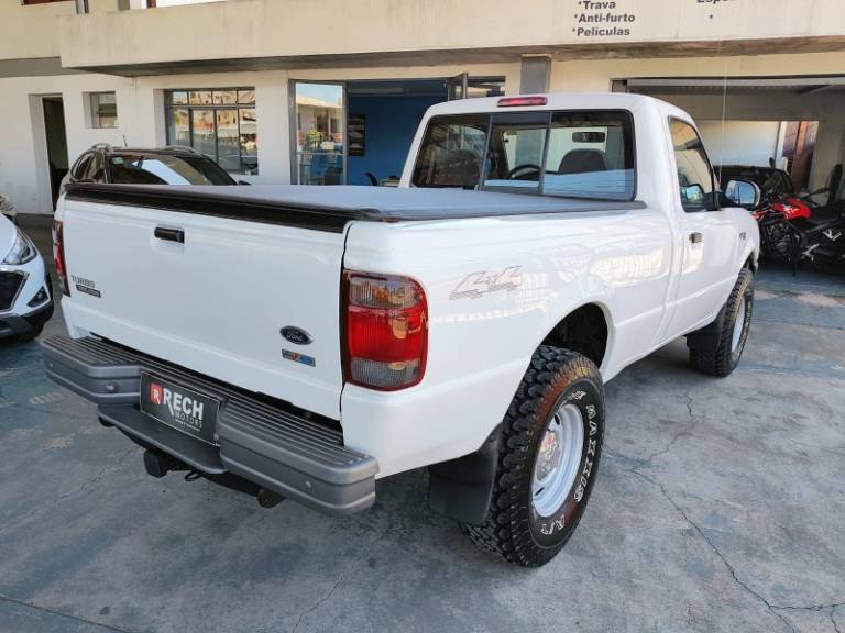 FORD - RANGER - 2002/2002 - Branca - R$ 74.990,00
