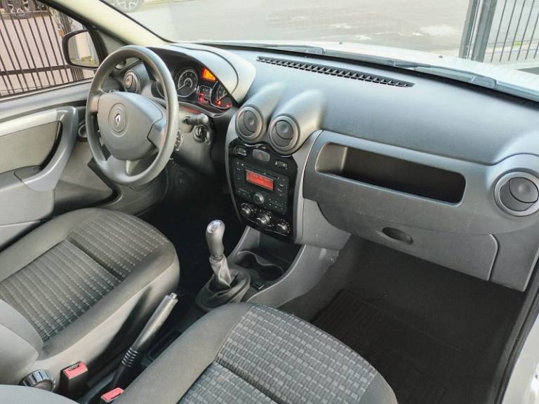 RENAULT - SANDERO - 2012/2012 - Branca - R$ 29.990,00