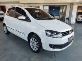 VOLKSWAGEN - FOX - 2013/2014 - Branca - R$ 40.900,00