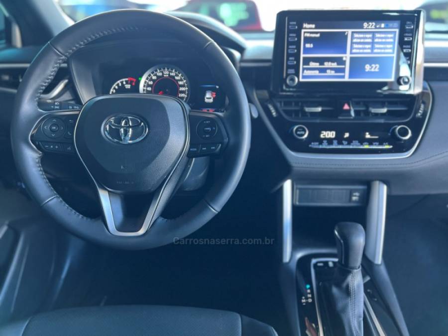 TOYOTA - COROLLA - 2021/2022 - Branca - R$ 142.000,00