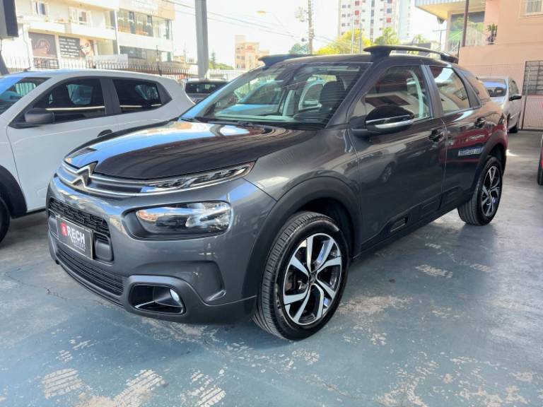 CITROËN - C4 CACTUS - 2021/2022 - Cinza - R$ 78.900,00