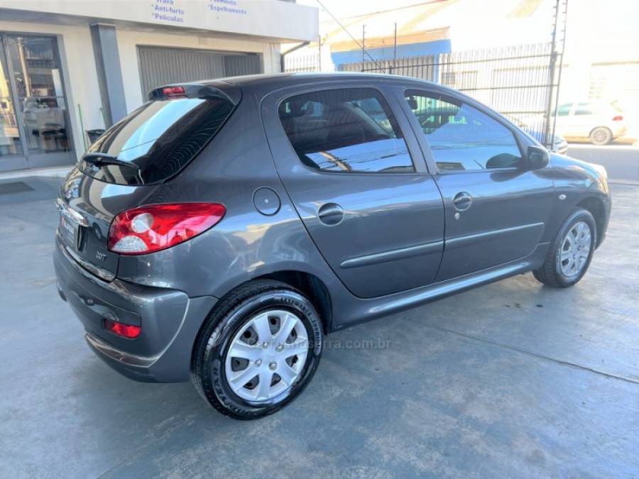 PEUGEOT - 207 - 2011/2012 - Cinza - R$ 26.900,00