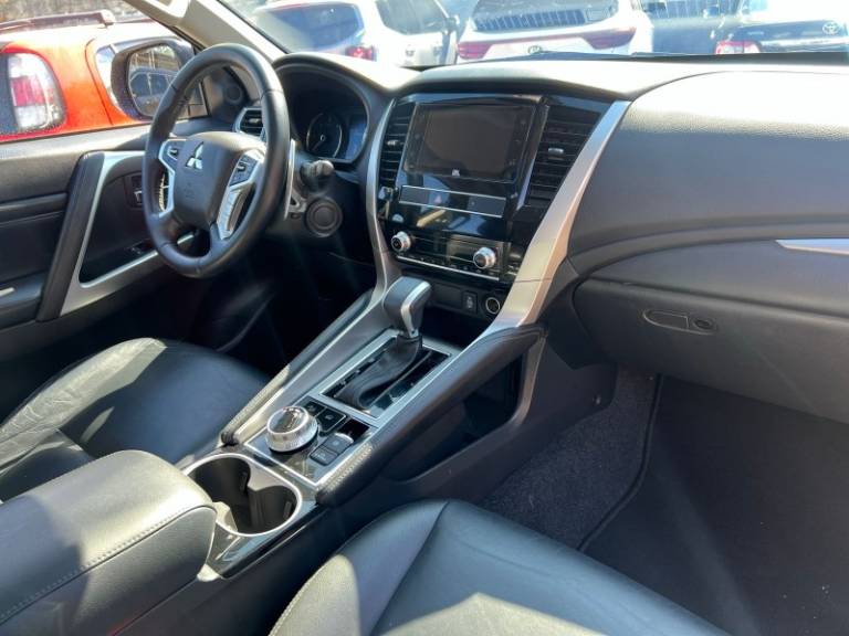 MITSUBISHI - PAJERO SPORT - 2022/2023 - Cinza - R$ 285.000,00
