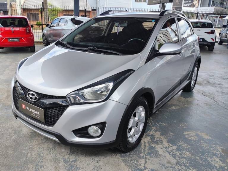 HYUNDAI - HB20X - 2015/2015 - Prata - R$ 53.800,00