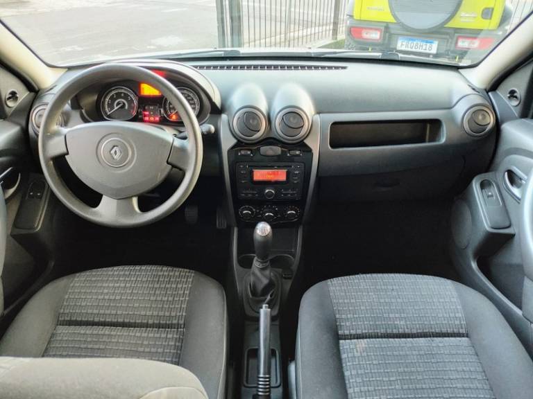 RENAULT - SANDERO - 2012/2012 - Branca - R$ 29.990,00