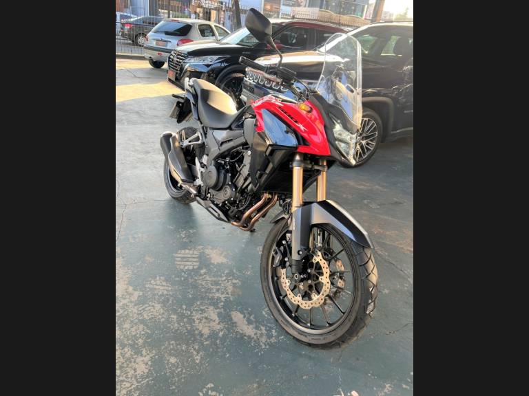 HONDA - CB 500 - 2024/2024 - Vermelha - R$ 44.900,00