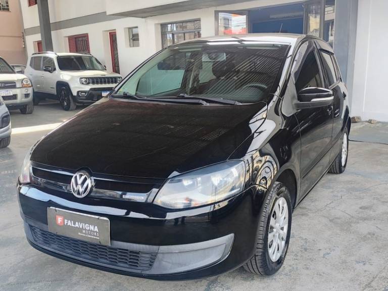 VOLKSWAGEN - FOX - 2014/2014 - Preta - R$ 38.800,00