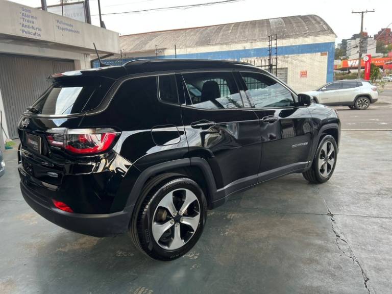 JEEP - COMPASS - 2017/2018 - Preta - R$ 86.900,00