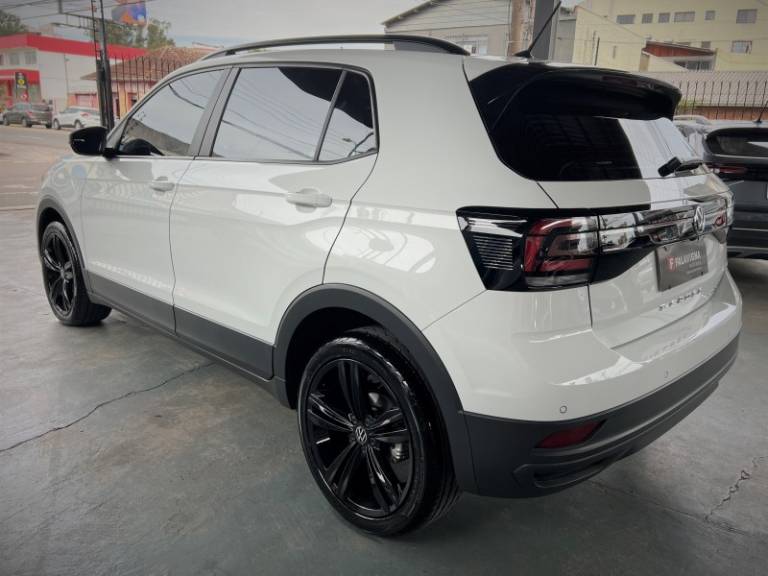 VOLKSWAGEN - T-CROSS - 2021/2021 - Branca - R$ 98.000,00