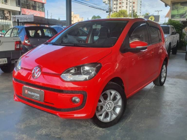VOLKSWAGEN - UP - 2015/2016 - Vermelha - R$ 44.900,00