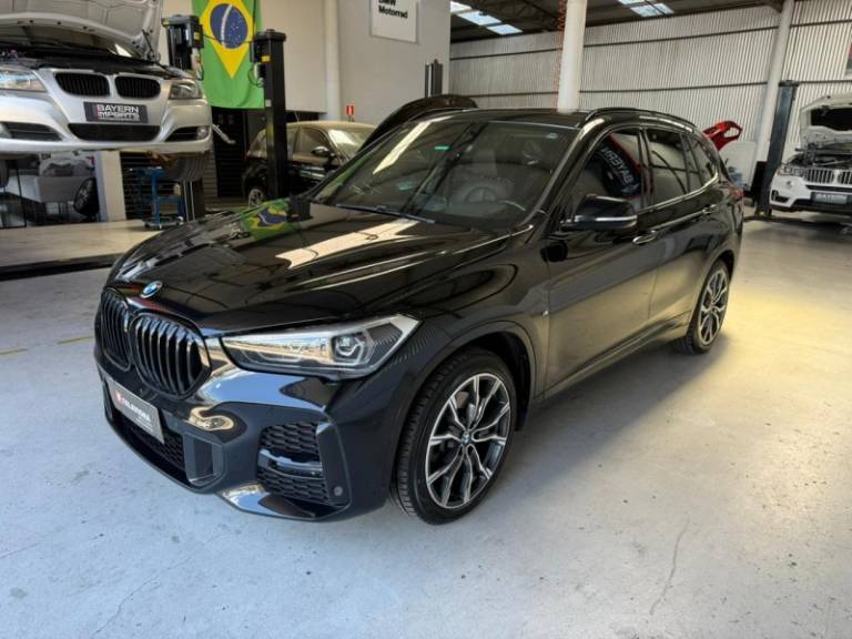 BMW - X1 - 2020/2021 - Preta - R$ 214.990,00