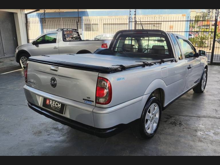VOLKSWAGEN - SAVEIRO - 2007/2008 - Prata - R$ 45.990,00