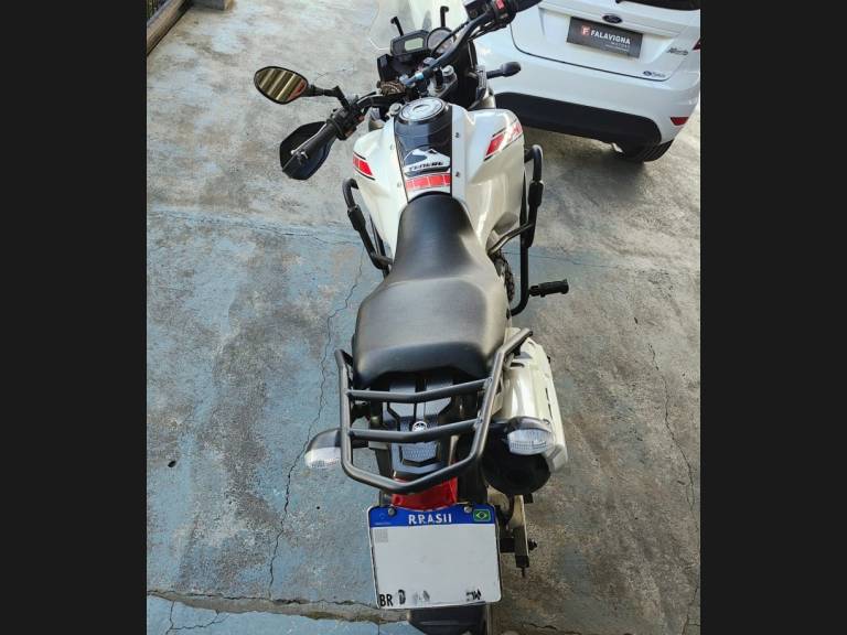 YAMAHA - XTZ 250 - 2013/2013 - Branca - R$ 18.990,00