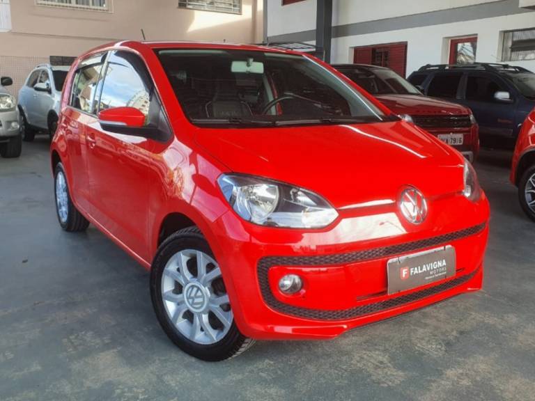 VOLKSWAGEN - UP - 2015/2016 - Vermelha - R$ 44.900,00