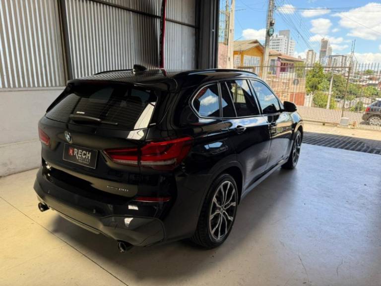 BMW - X1 - 2020/2021 - Preta - R$ 214.990,00