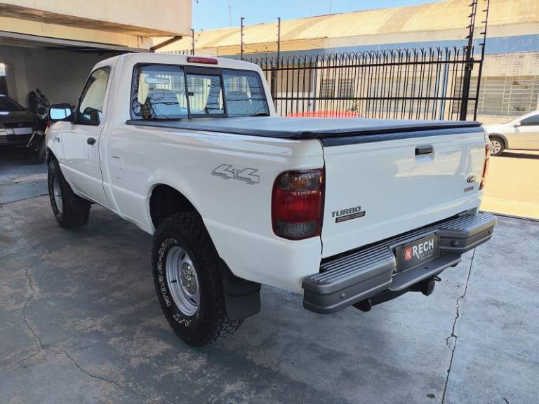 FORD - RANGER - 2002/2002 - Branca - R$ 74.990,00